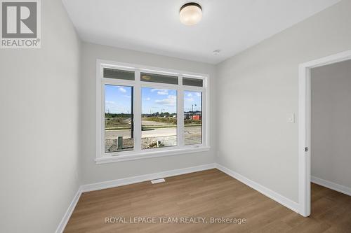 1064 DOBBIE STREET , Brockville, Ontario K6V 0G8 5