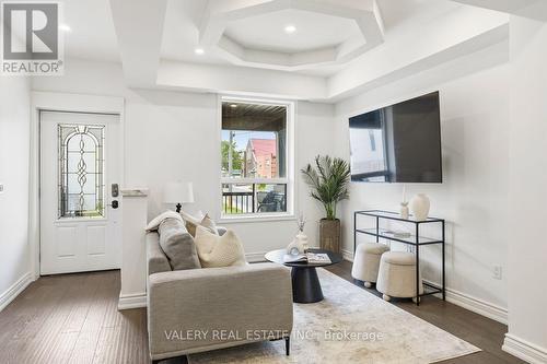 UPPER - 219 MCROBERTS AVENUE , Toronto, Ontario M6E 4P3 5