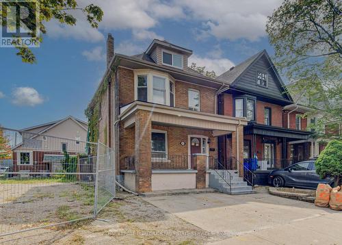 5 Barnesdale Avenue, Hamilton, ON 