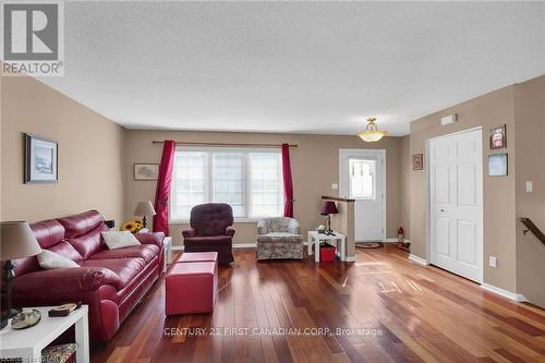 44 - 335 LIGHTHOUSE ROAD , London South (South U), Ontario N6M 1J8 4