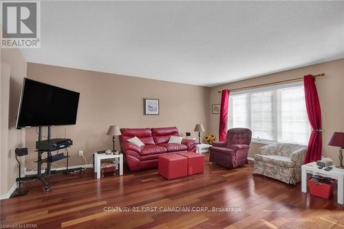 44 - 335 LIGHTHOUSE ROAD , London South (South U), Ontario N6M 1J8 5