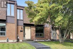 109 - 860 CAHILL DRIVE W Ottawa, ON K1V 9A3