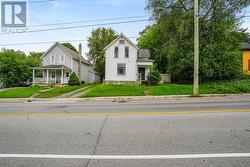 592 GORHAM STREET Newmarket, ON L3Y 1L3
