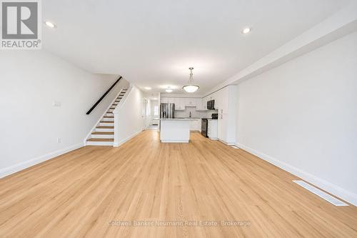 4A - 145 SOUTH CREEK DRIVE , Kitchener, Ontario N2P 2N3 4