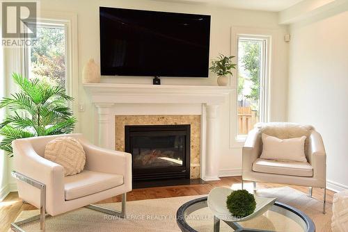 546 Sandcherry Drive, Burlington, ON 