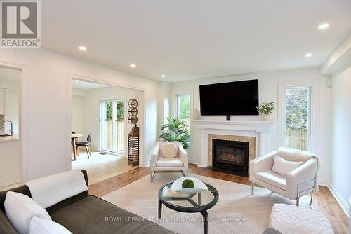 546 Sandcherry Drive, Burlington, ON 
