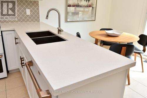 546 Sandcherry Drive, Burlington, ON 