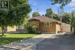 1321 RIDEOUT CRESCENT Ottawa, ON K2C 2X9