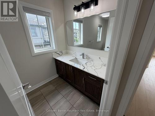 Upper Bathroom - 157 South Creek Drive, Kitchener, ON 