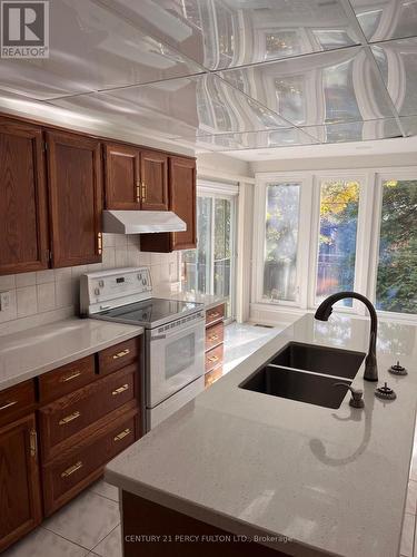 #MAIN - 380 TAREYTON ROAD , Richmond Hill, Ontario L4C 3X7 2