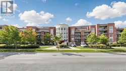 221 - 35 BAKER HILL BOULEVARD Whitchurch-Stouffville, ON L4A 1P8