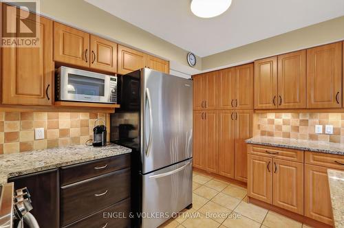 2106 Lamira Street, Ottawa, ON 