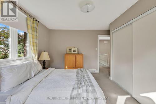2106 Lamira Street, Ottawa, ON 