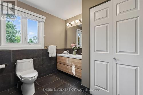 2106 Lamira Street, Ottawa, ON 