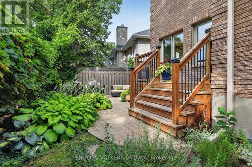 2106 Lamira Street, Ottawa, ON 