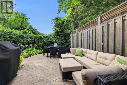 2106 Lamira Street, Ottawa, ON 