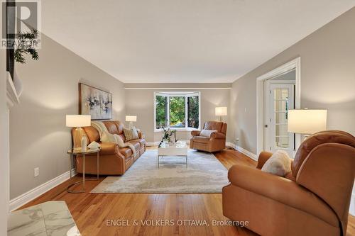 2106 Lamira Street, Ottawa, ON 