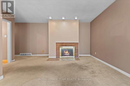 2000 Norway Crescent, Ottawa, ON 