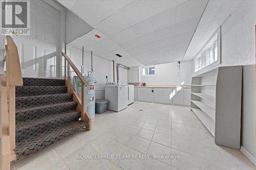 2000 Norway Crescent, Ottawa, ON 