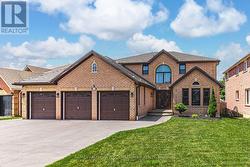 66 RAQUEL STREET Barrie, ON L4N 9S8