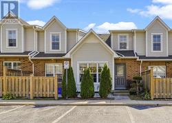 5 - 1085 HARROGATE DRIVE Hamilton, ON L9K 7R2