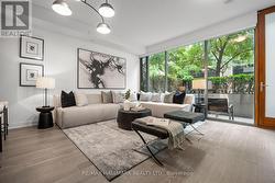 TH-103 - 1815 YONGE STREET Toronto, ON M4T 2A4