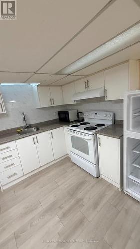 79 MORNINGVIEW TRAIL S , Toronto, Ontario M1B 5B2 4