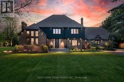 27 CHANTELAY CRESCENT Halton Hills, ON L7G 4S5