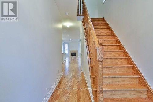 447 LADY NADIA DRIVE , Vaughan, Ontario L6A 0H3 2