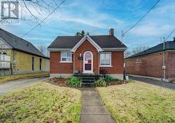 135 STIRLING AVENUE Kitchener, ON N2G 3N8