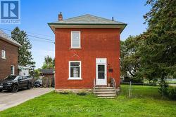 36 EMPRESS AVENUE Smiths Falls, ON K7A 4V8