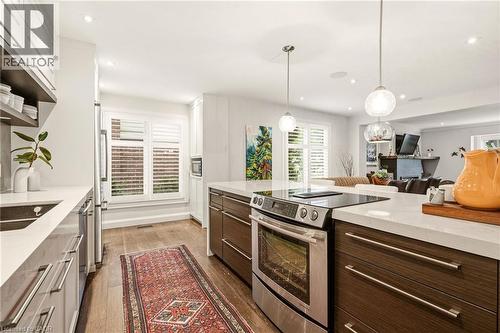 387 Valanna Crescent, Burlington, ON 
