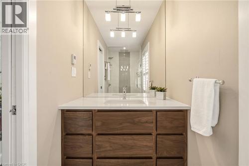 387 Valanna Crescent, Burlington, ON 