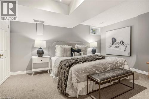 387 Valanna Crescent, Burlington, ON 