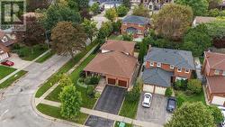 520 MCLEOD CRESCENT Pickering, ON L1W 3M5
