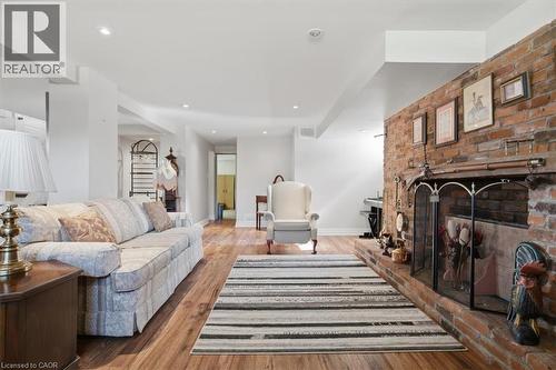 343 Duncombe Drive, Burlington, ON 