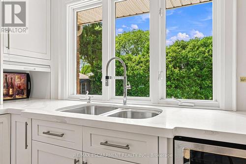 794 Falcon Boulevard, Burlington, ON 