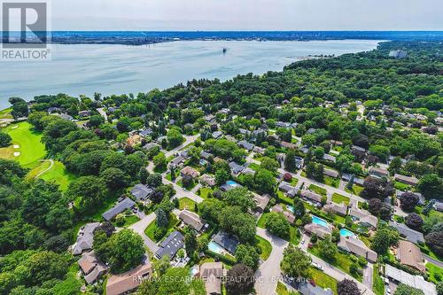 794 Falcon Boulevard, Burlington, ON 