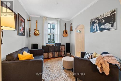 249 Hinchey Avenue, Ottawa, ON 