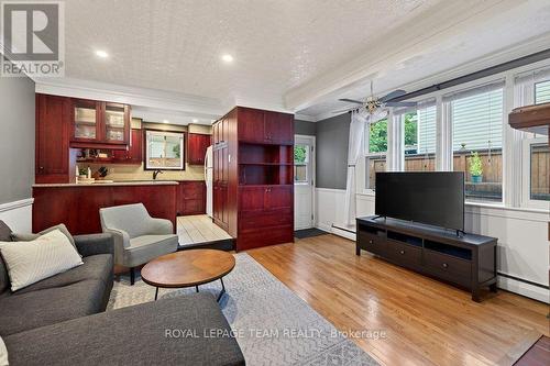 249 Hinchey Avenue, Ottawa, ON 