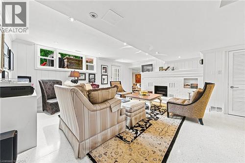 794 Falcon Boulevard, Burlington, ON 