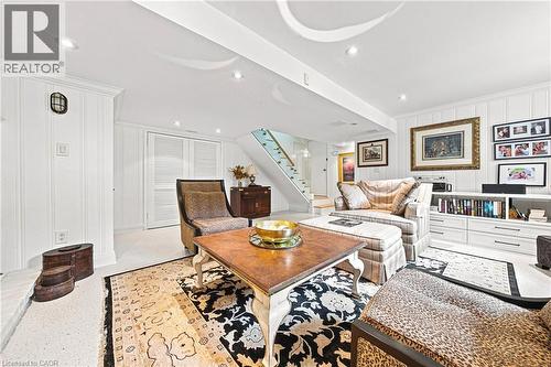 794 Falcon Boulevard, Burlington, ON 