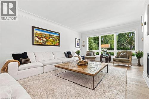 794 Falcon Boulevard, Burlington, ON 