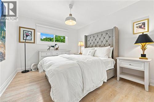 794 Falcon Boulevard, Burlington, ON 