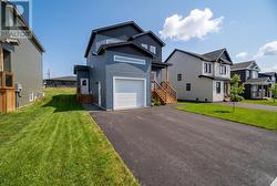 102 Trenton Drive Paradise, NL A1L 4B7