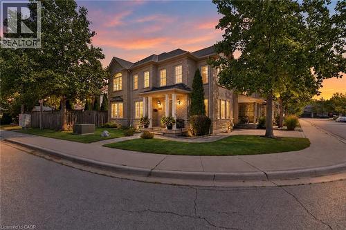 2261 Seton Crescent, Burlington, ON 