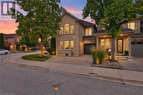 2261 Seton Crescent, Burlington, ON 