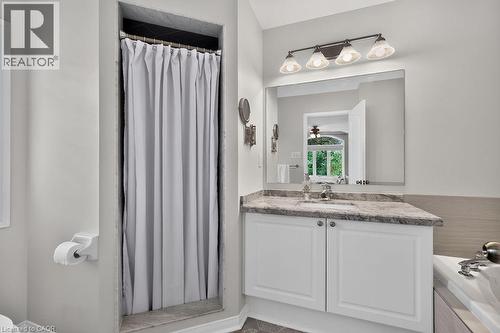 2261 Seton Crescent, Burlington, ON 