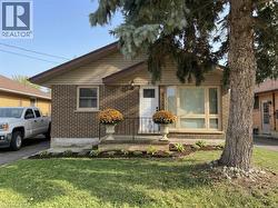 27 WINSLOW Drive Kitchener, ON N2M 3C9