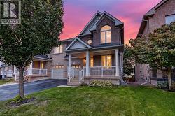 127 KNAPTON Drive Newmarket, ON L3X 3B3